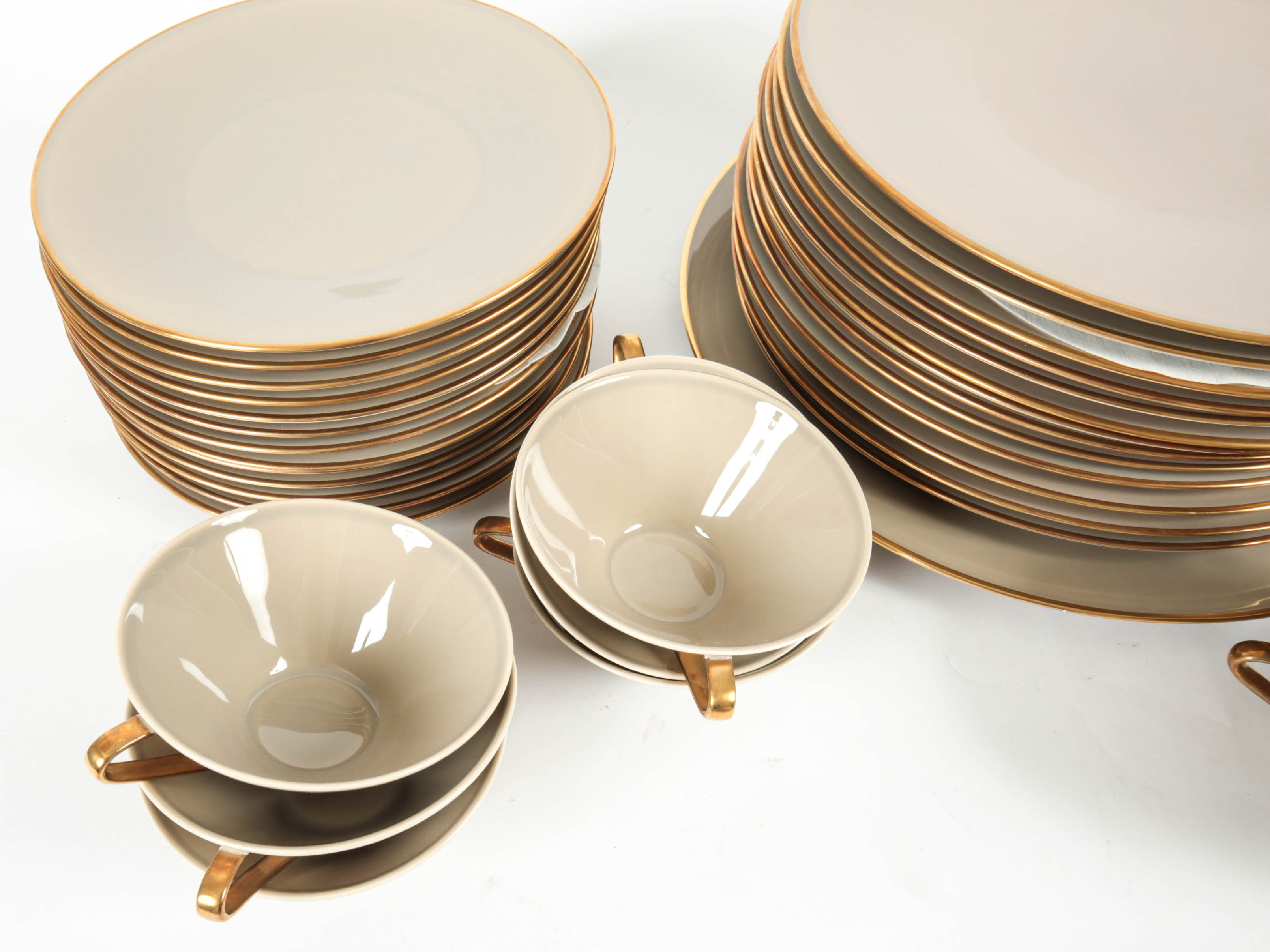 Calvin Klein "Gilt" China Set