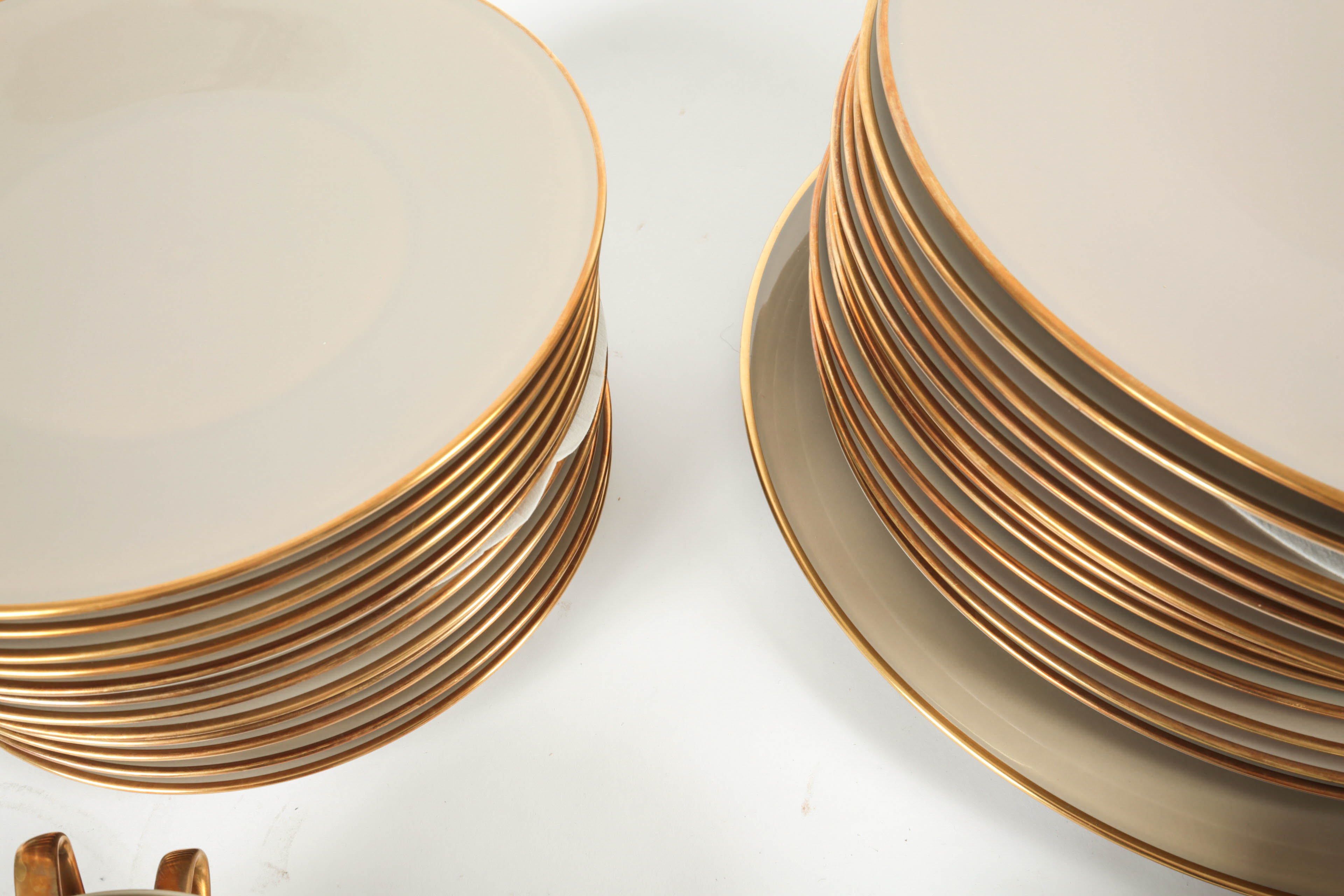 Calvin Klein "Gilt" China Set