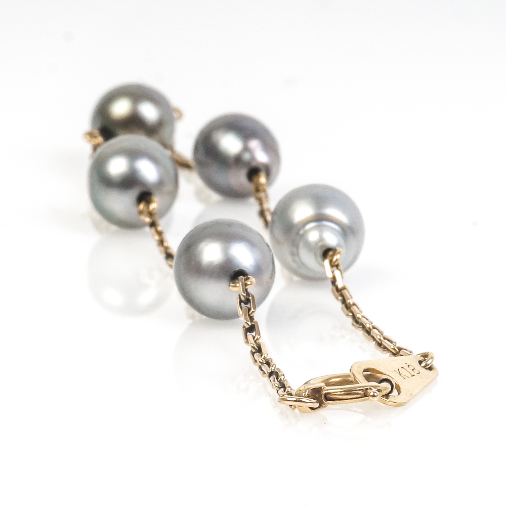 18K Yellow Gold and Dyed Black Freshwater Pearl Bracelet