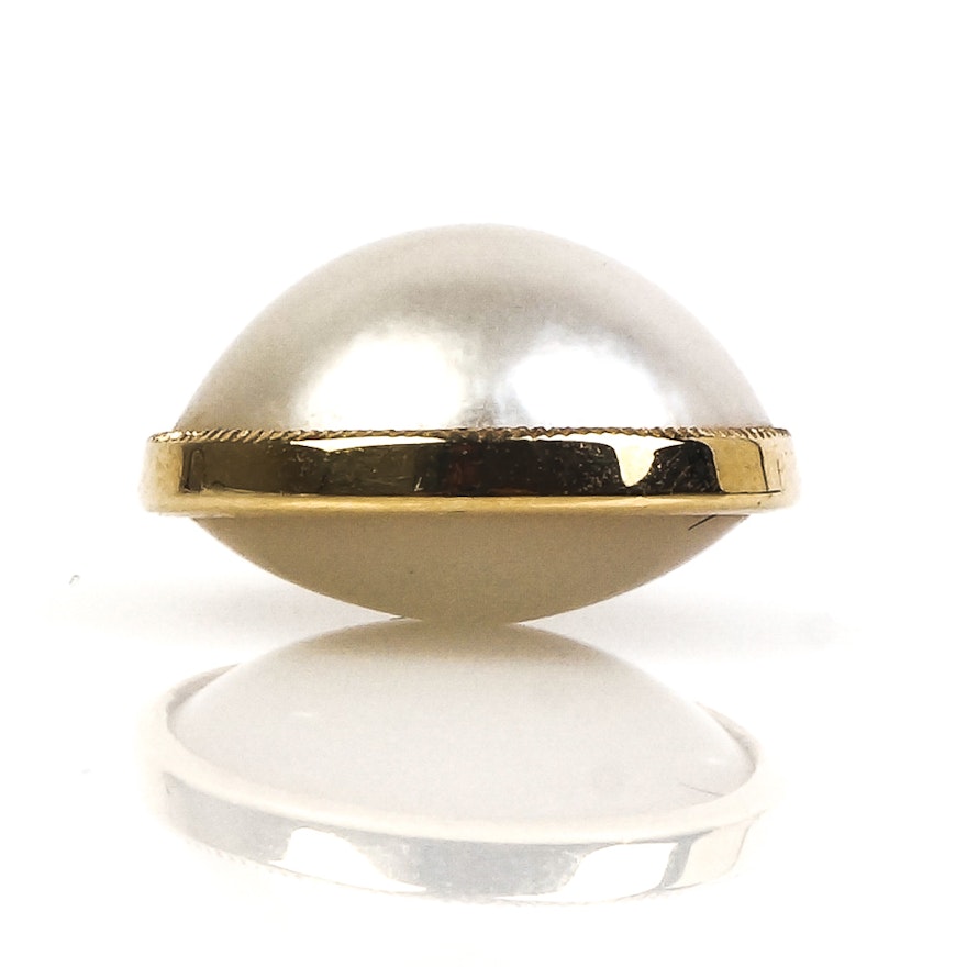 18K Yellow Gold and Cultured Mabé Pearl Pendant