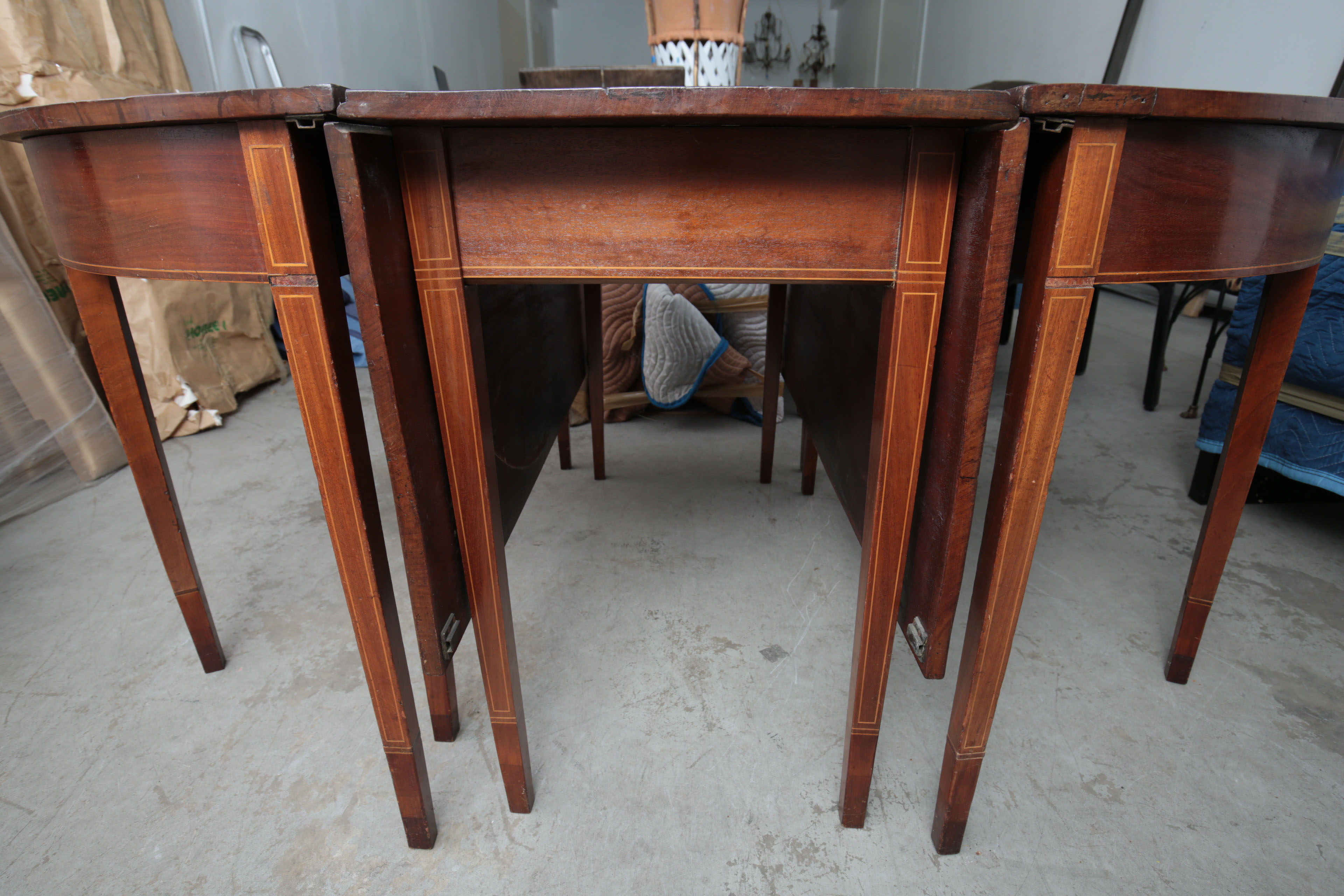 Antique Hepplewhite Three-Part Banquet Table