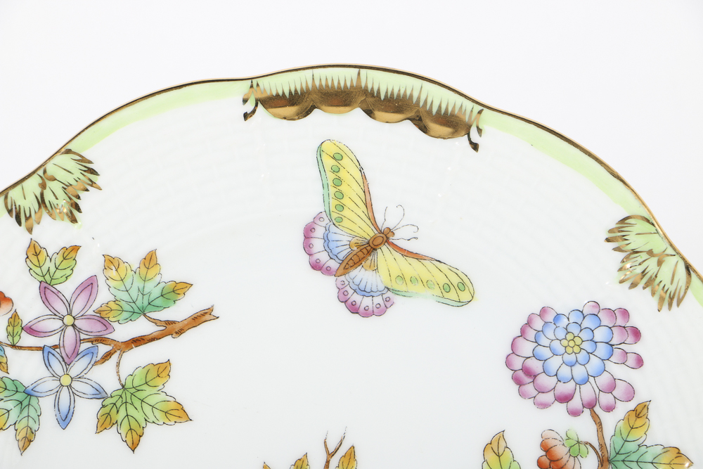 Herend "Queen Victoria" Hand Painted Pastry Set