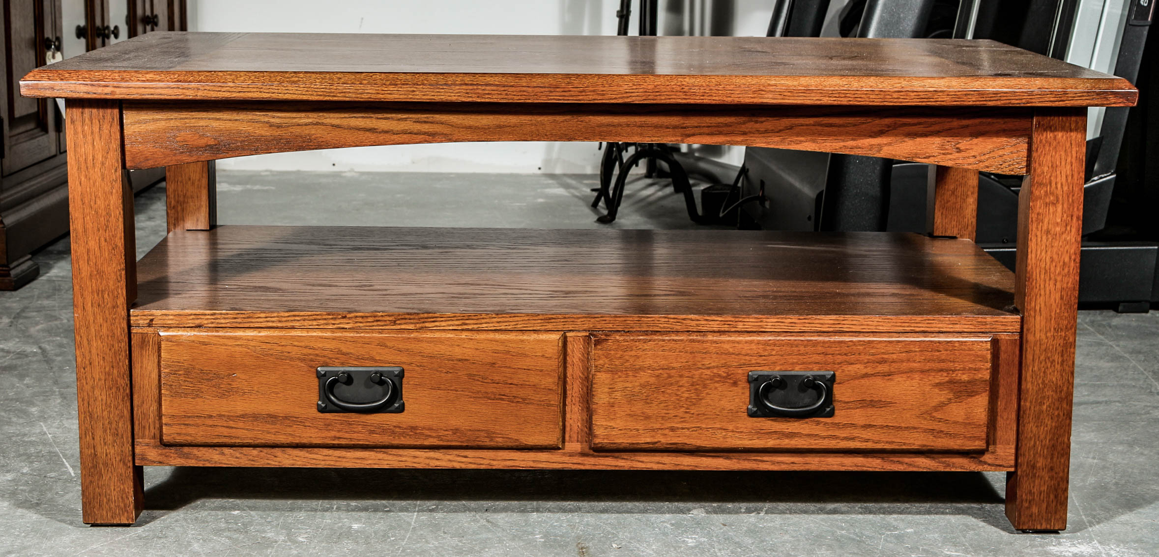 Mission Style Oak Coffee Table by Universal Furniture