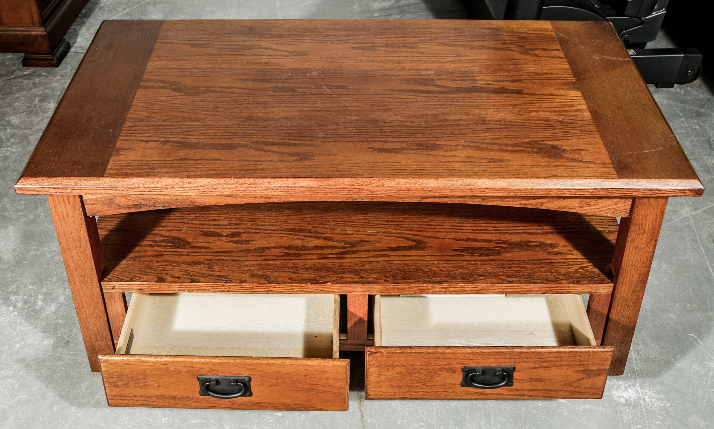 Mission Style Oak Coffee Table by Universal Furniture