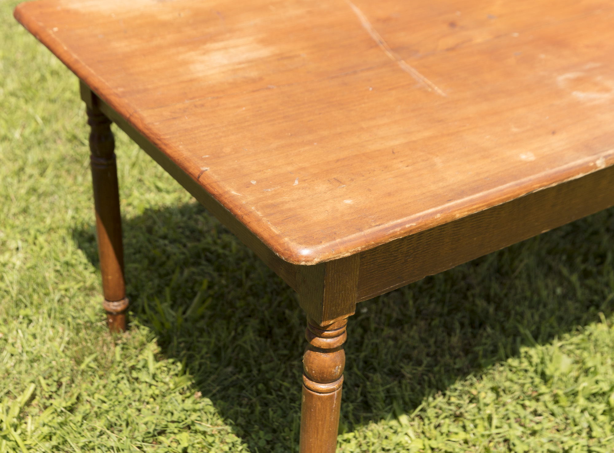 Antique Country Sheraton Style Harvest Table