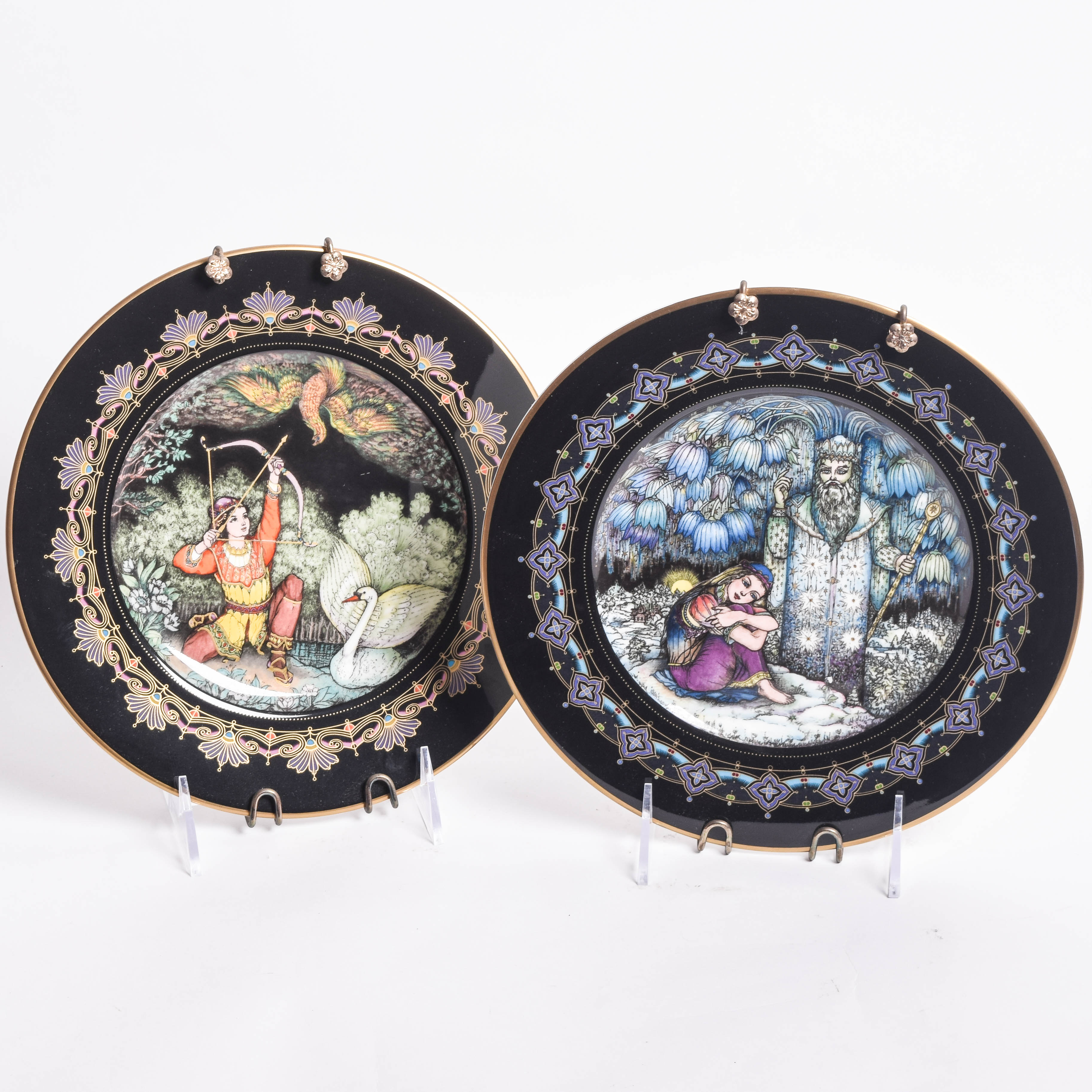 Pair of Marchen Aus Dem Alten Russland Limited Edition Porcelain Plates