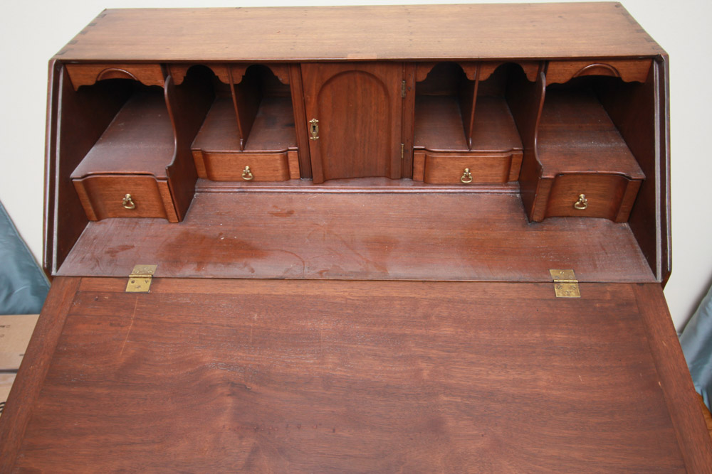 Antique Federal Slant Front Desk in Walnut