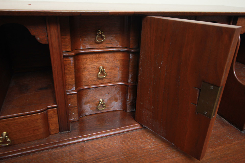 Antique Federal Slant Front Desk in Walnut