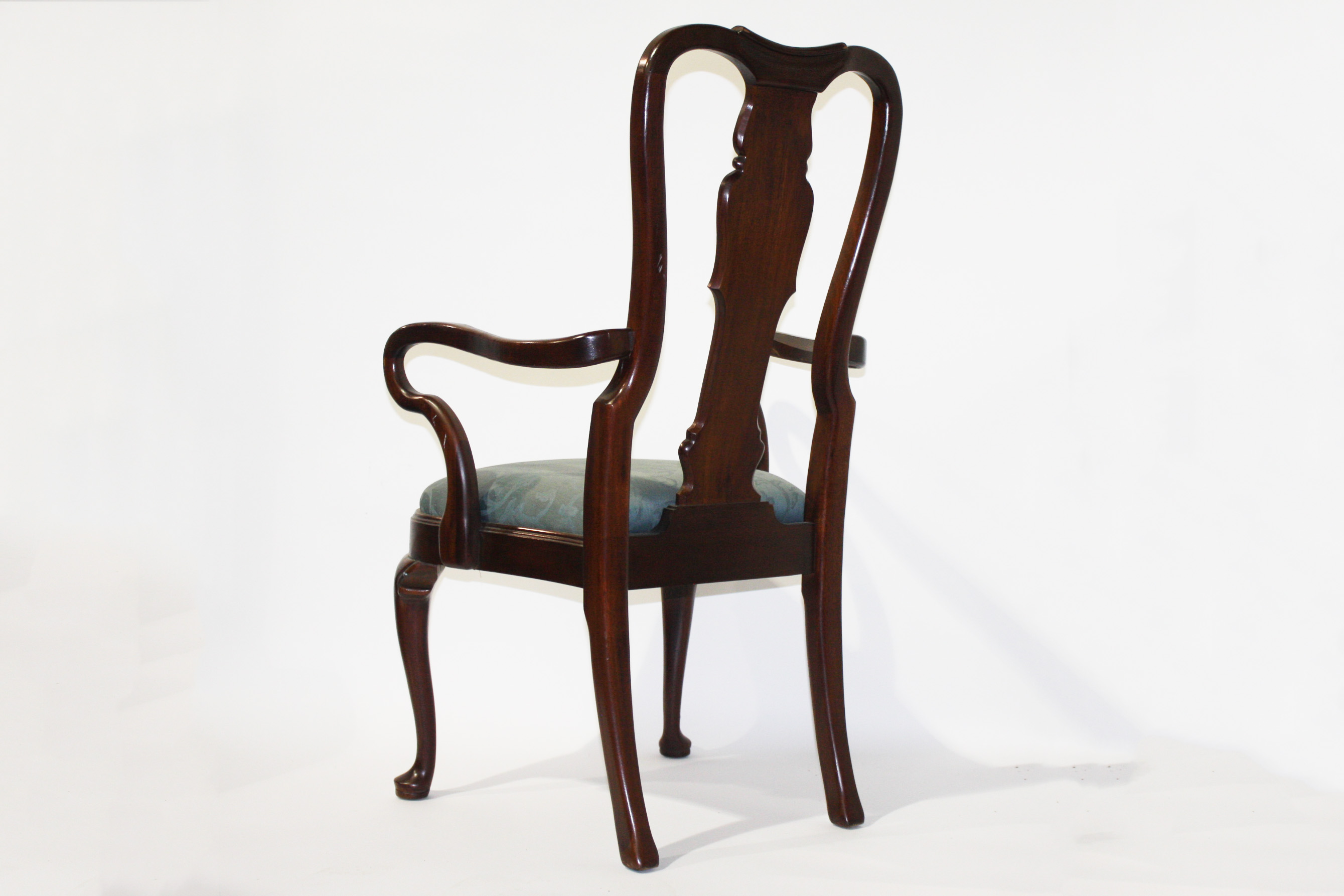 A Queen Anne style mahogany dining chair