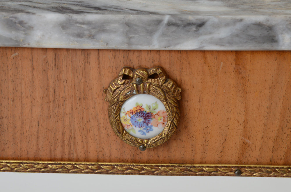 Sevrés-Style French Coffee Table with Oval Marble Top