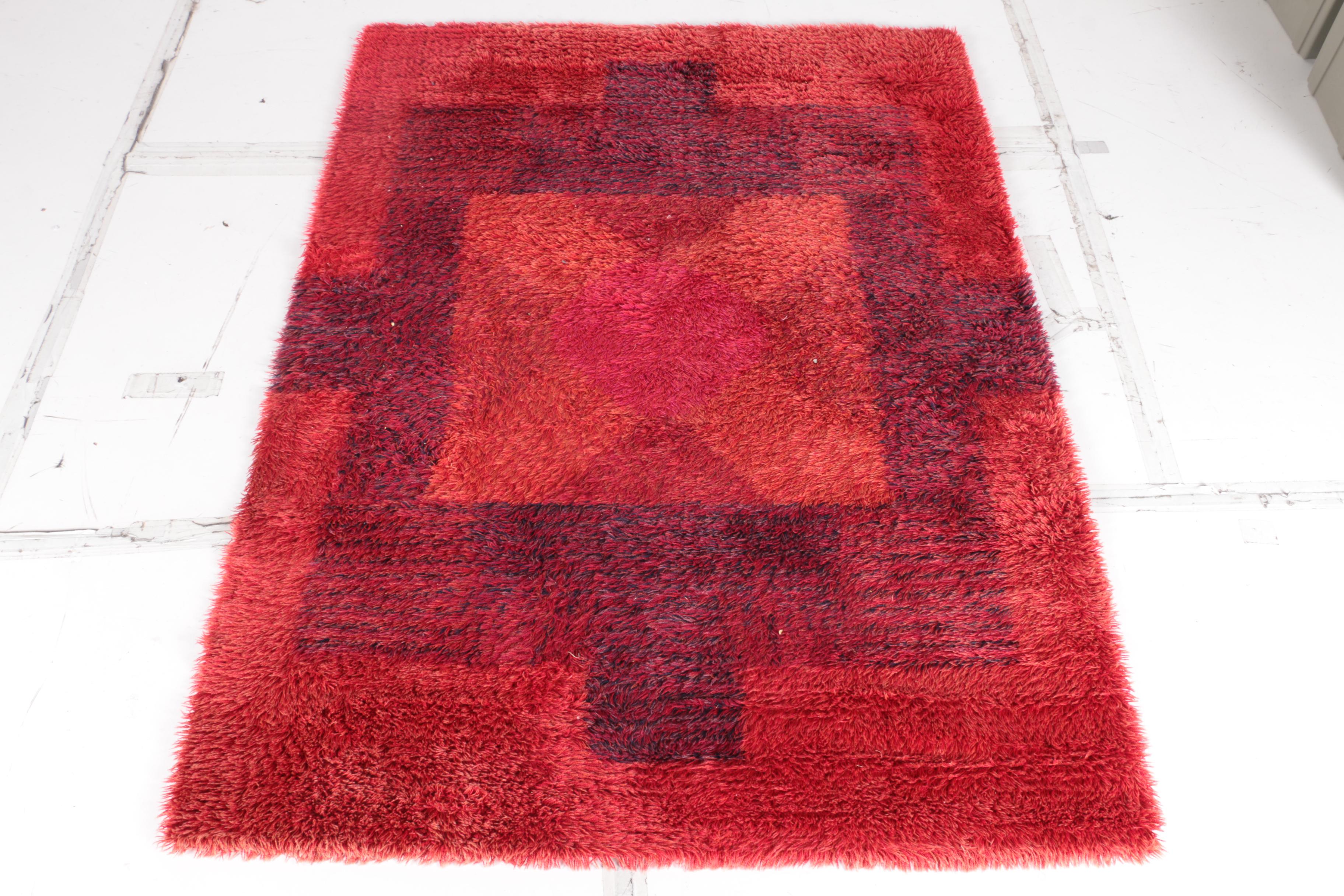 Vintage Machine Made Graphic Shag Area Rug by Rya