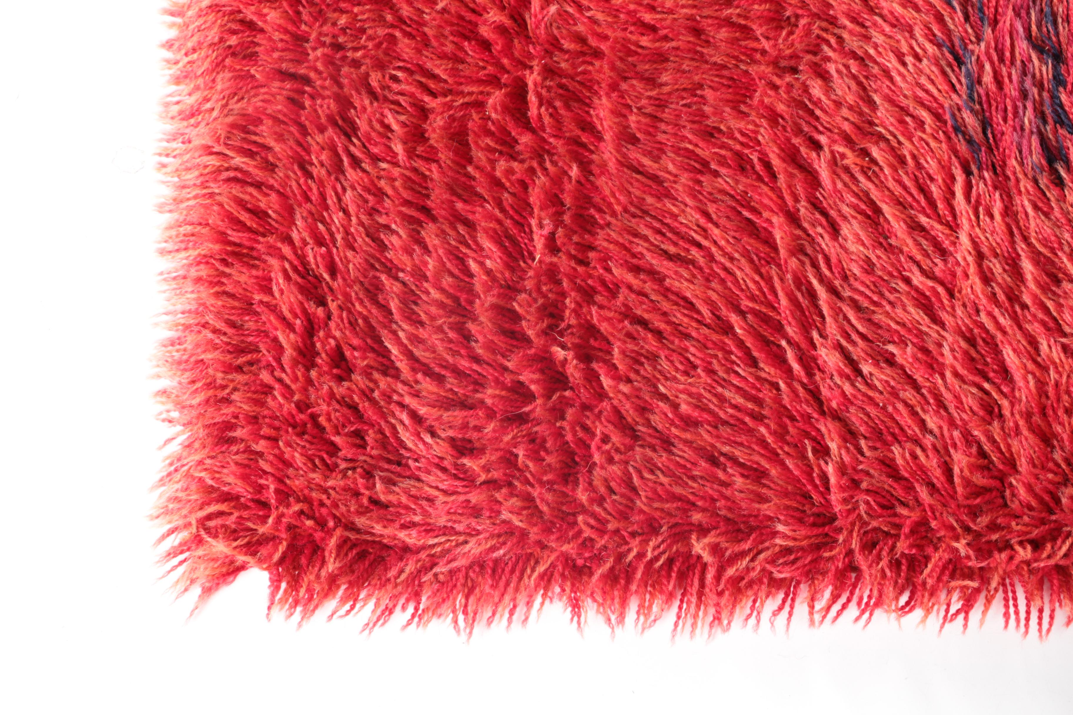 Vintage Machine Made Graphic Shag Area Rug by Rya