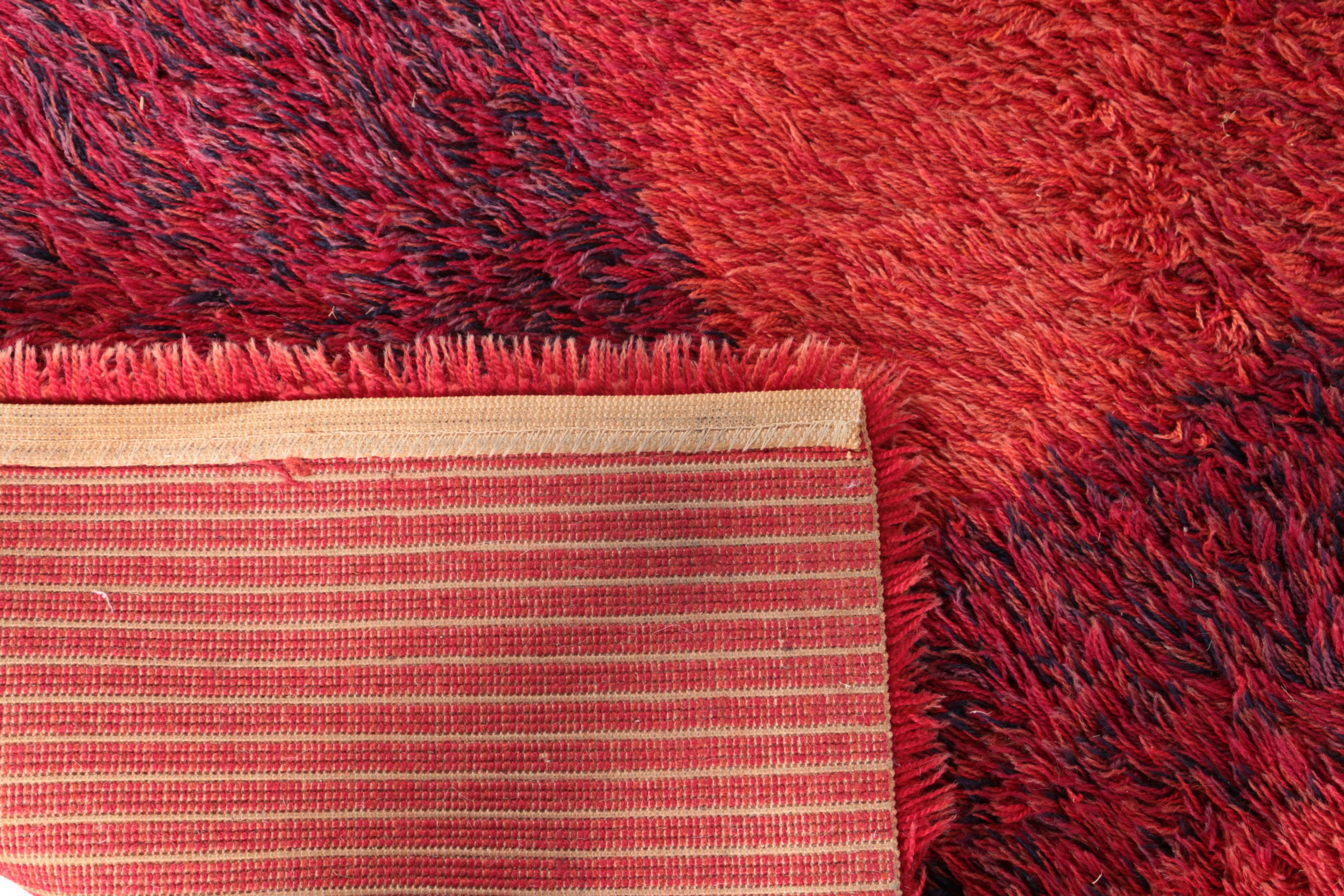 Vintage Machine Made Graphic Shag Area Rug by Rya