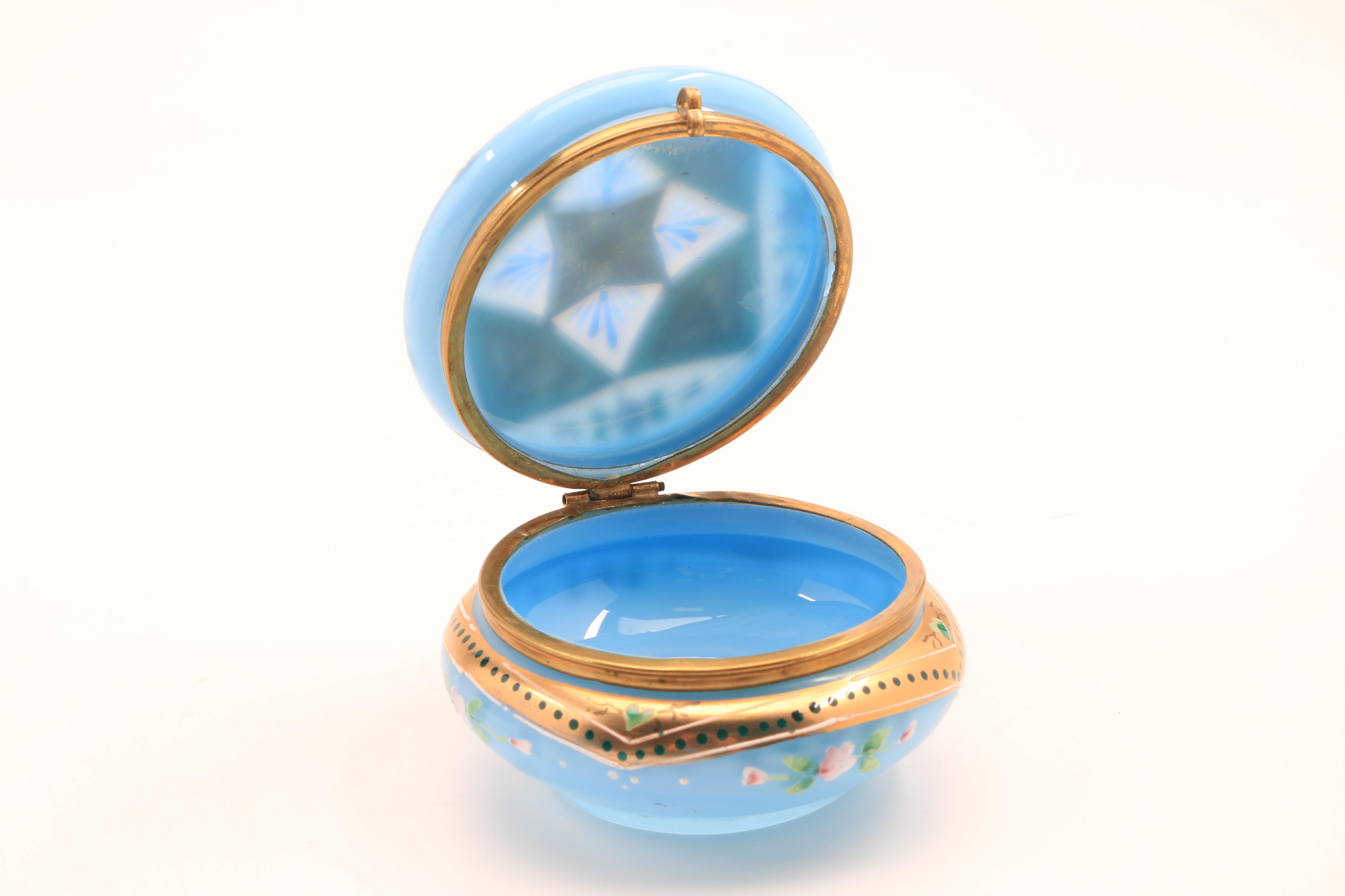 Two Early 20th Century Powder Boxes