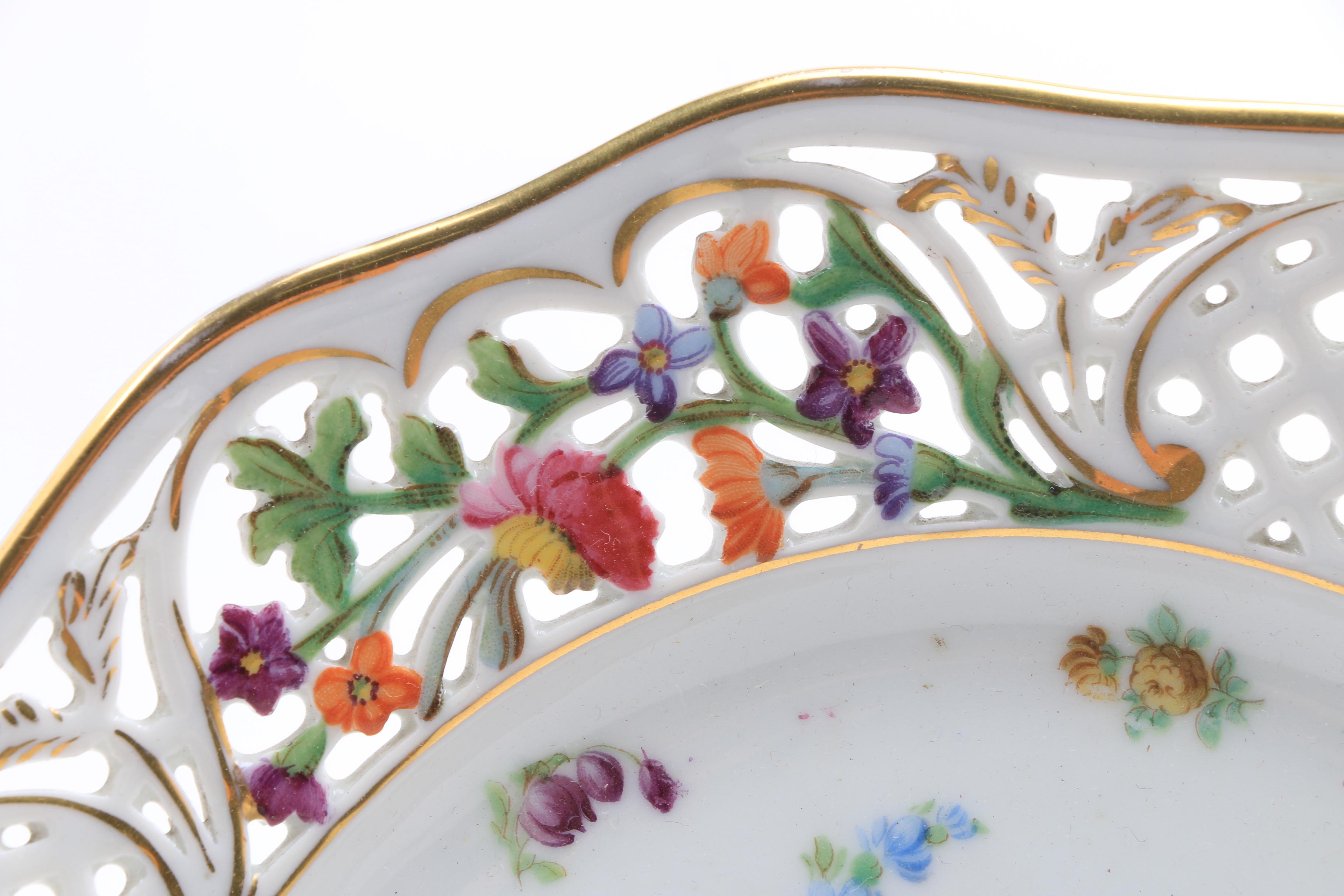 Schuman Bavarian Porcelain, "Chateau Bouquet" Compotes and Pot