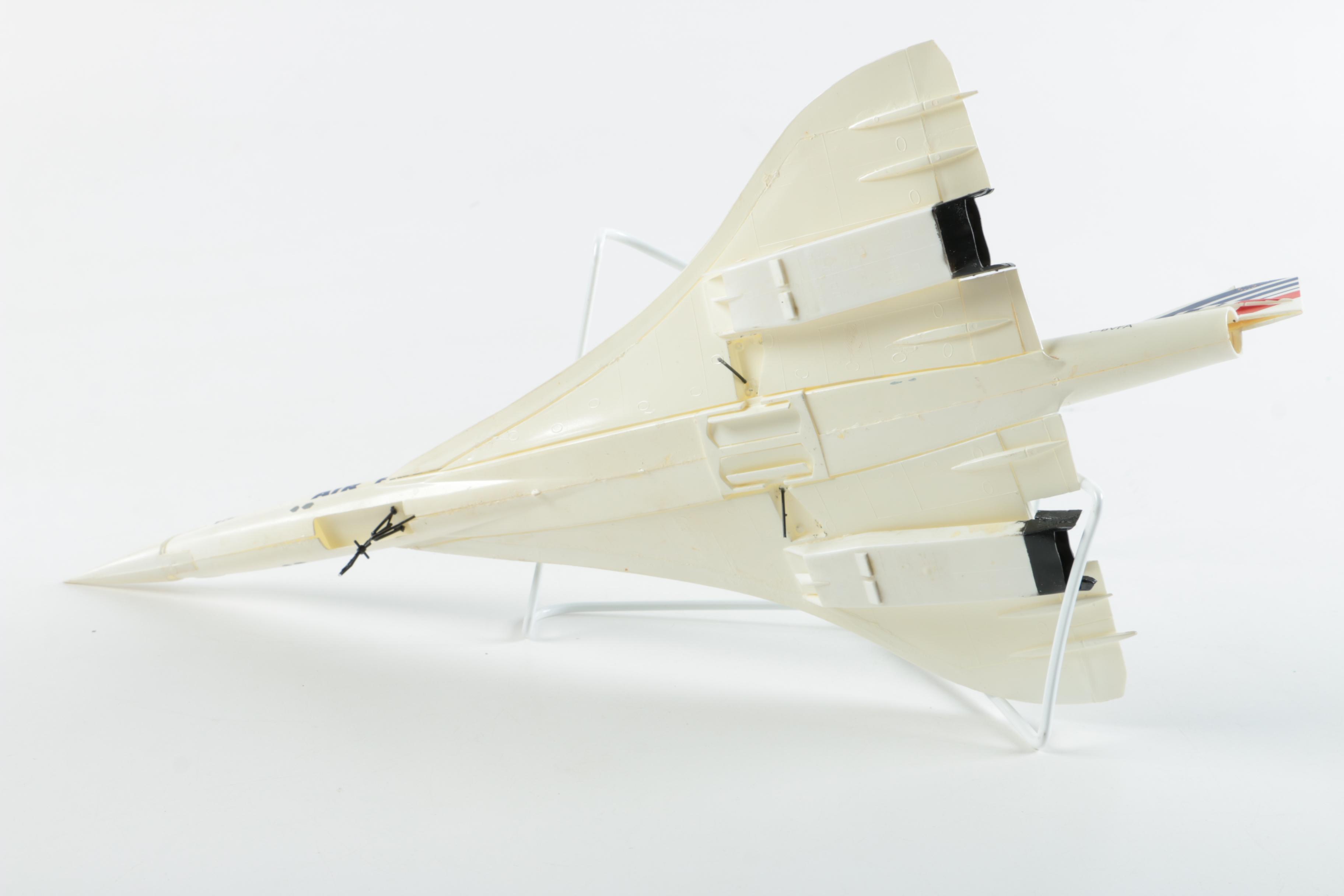 Plastic Air France Corcorde Model