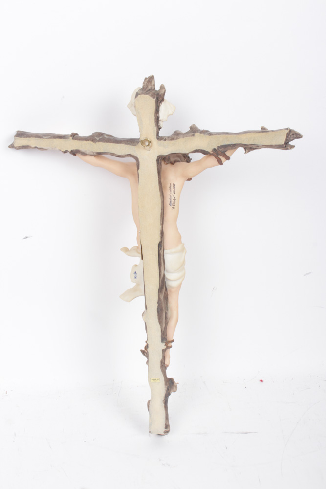Giuseppe Armani Vintage Limited Edition Capodimonte Crucifix