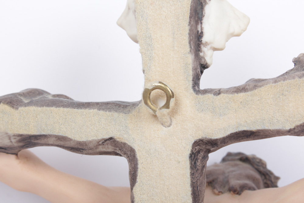 Giuseppe Armani Vintage Limited Edition Capodimonte Crucifix