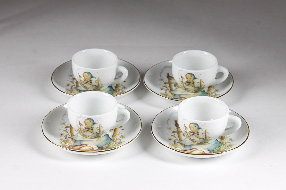 Reutter Hummel "He Loves Me" Porcelain Child's Tea Set