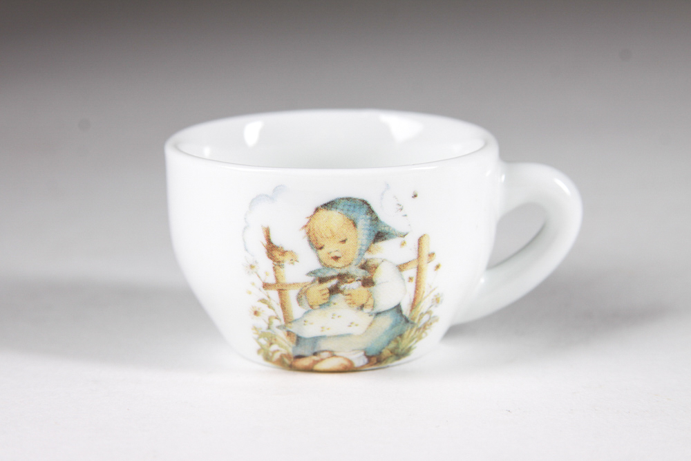Reutter Hummel "He Loves Me" Porcelain Child's Tea Set