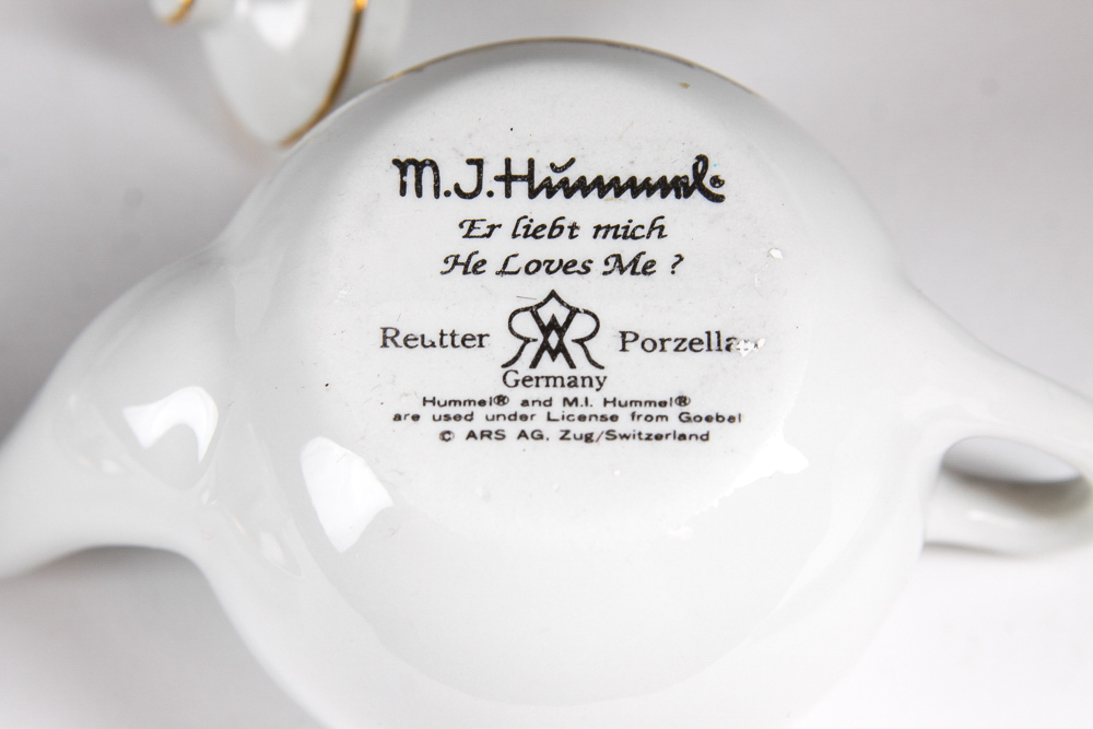 Reutter Hummel "He Loves Me" Porcelain Child's Tea Set