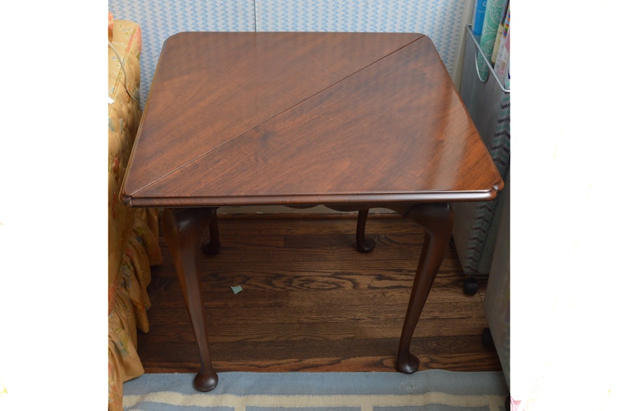 Queen Anne Style Drop-Leaf "Handkerchief" Table