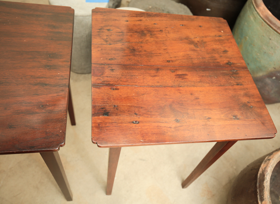 Antique Country Hepplewhite Style Side Tables With Notched Tops