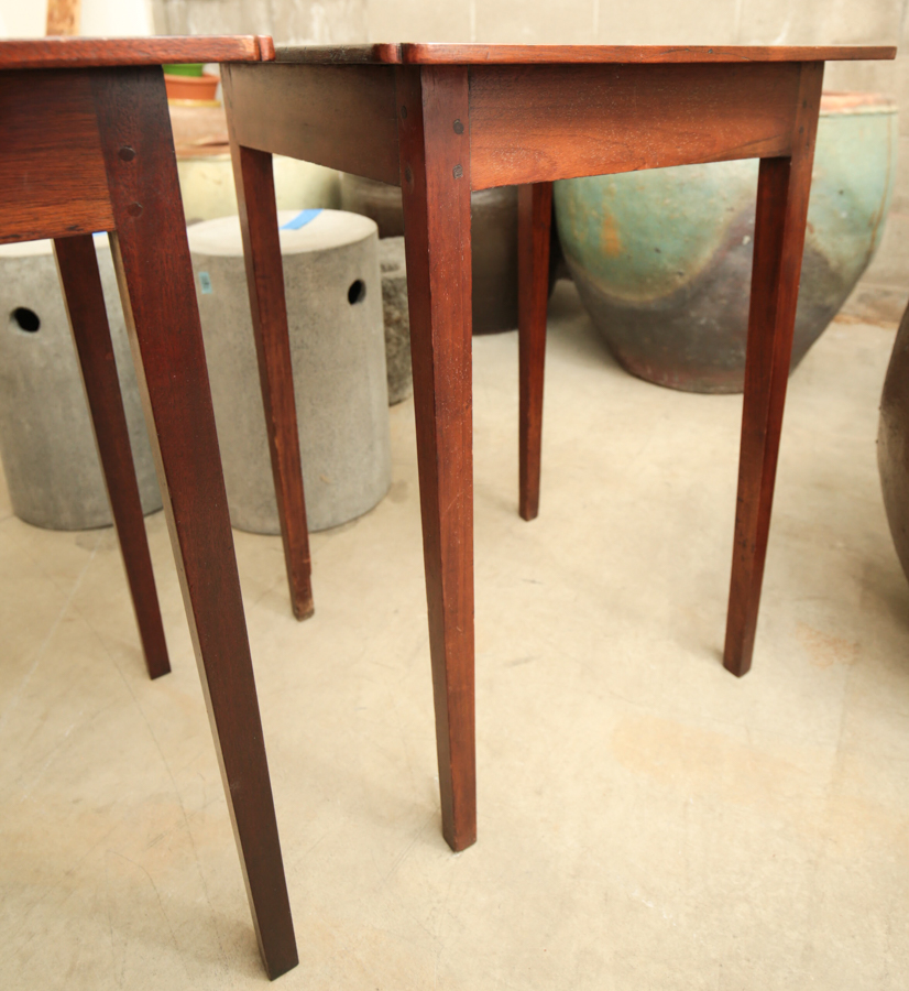 Antique Country Hepplewhite Style Side Tables With Notched Tops