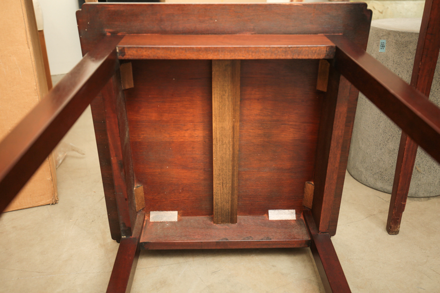 Antique Country Hepplewhite Style Side Tables With Notched Tops