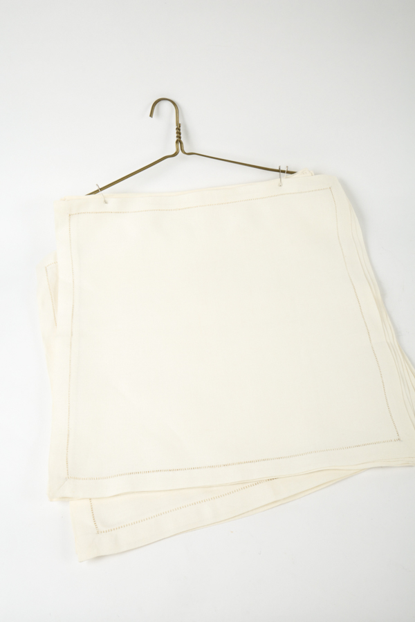 Linen Place Mats and Dinner Napkins