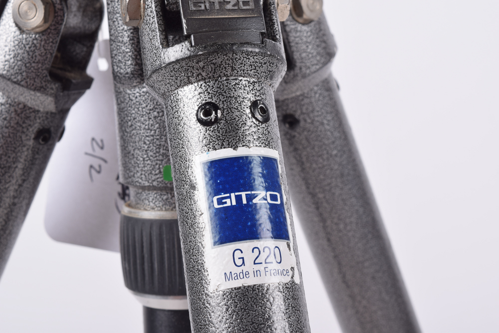 Orion StarMax Table Top 90MM Telescope with EX Finder II Telescope Reflex Scope and Tripod