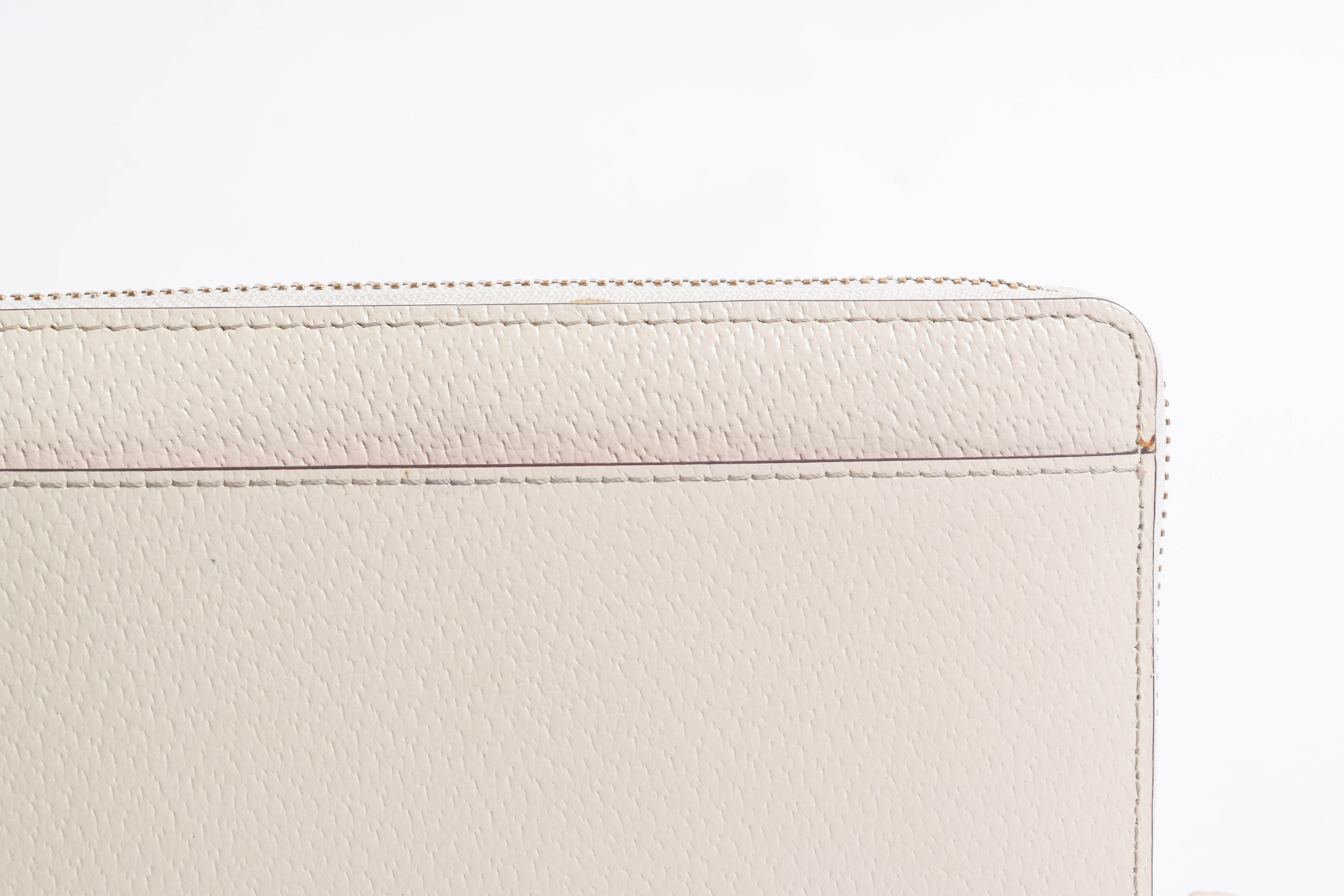 Kate Spade New York Cream Leather Zip Around Clutch Wallet