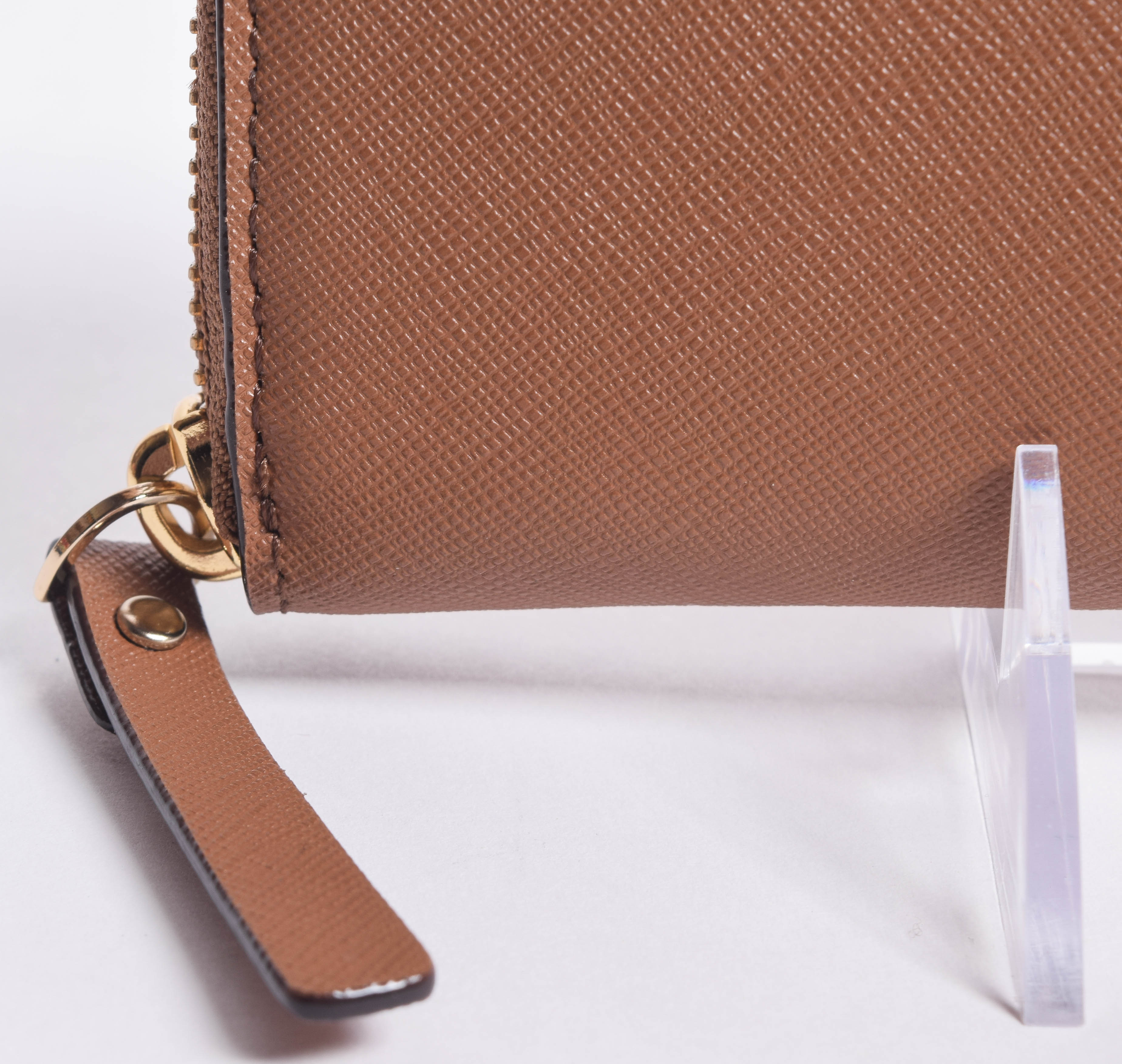 Kate Spade New York Brown Leather Zip Around Clutch Wallet