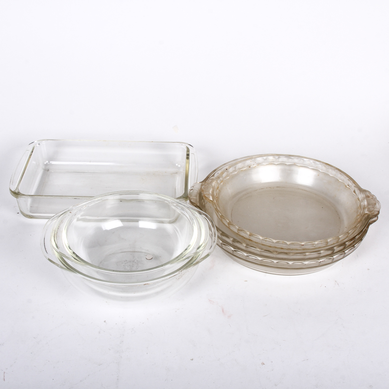 Assortment of Pyrex Dishes