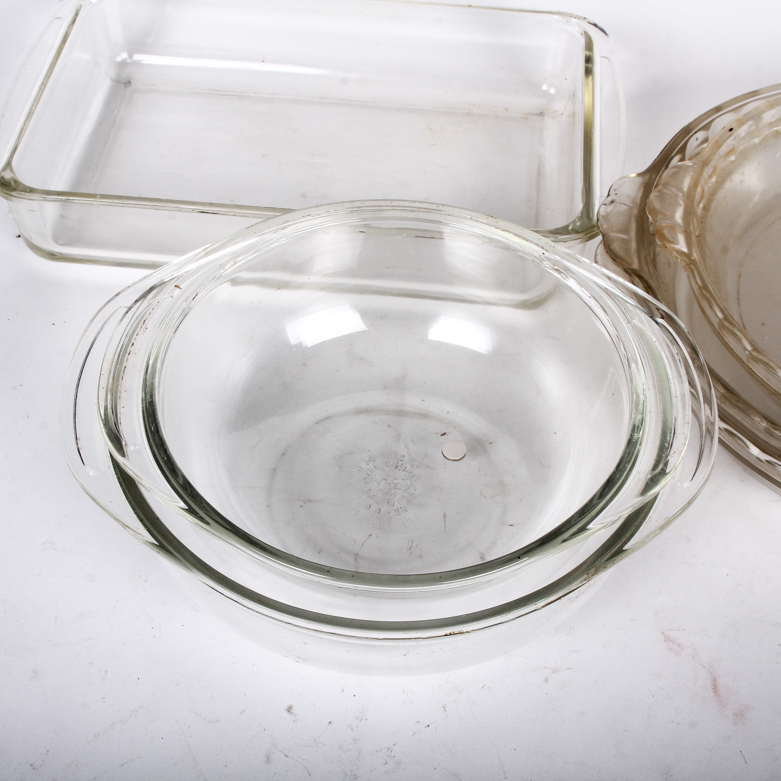 Assortment of Pyrex Dishes