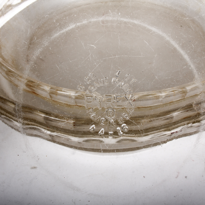 Assortment of Pyrex Dishes