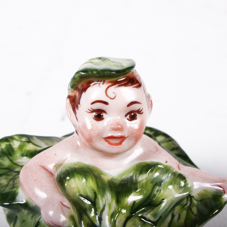Vintage Elda Creation Limoges Porcelain Trinket Box