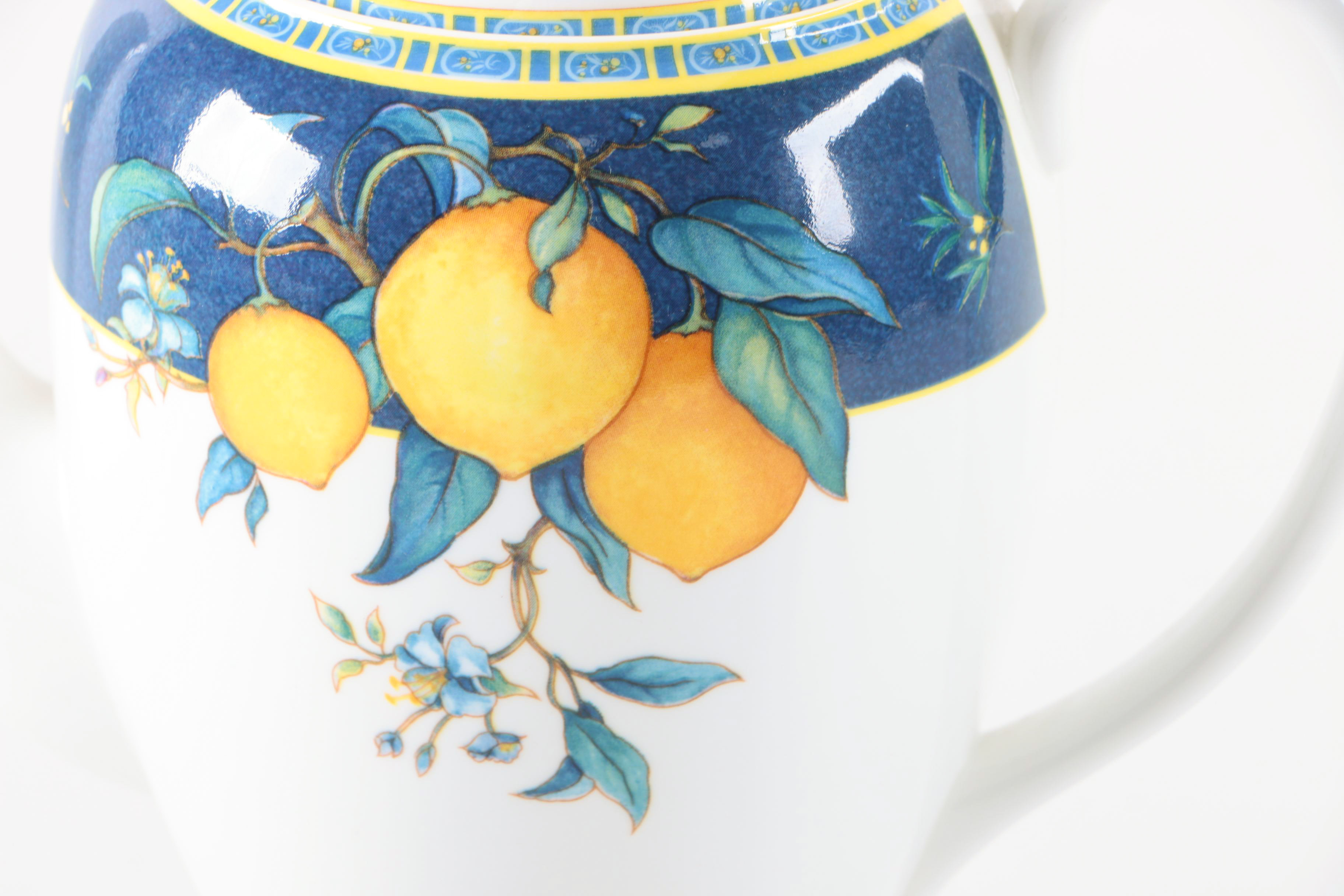 Wedgwood "Citrons" Bone China Service Circa 1993