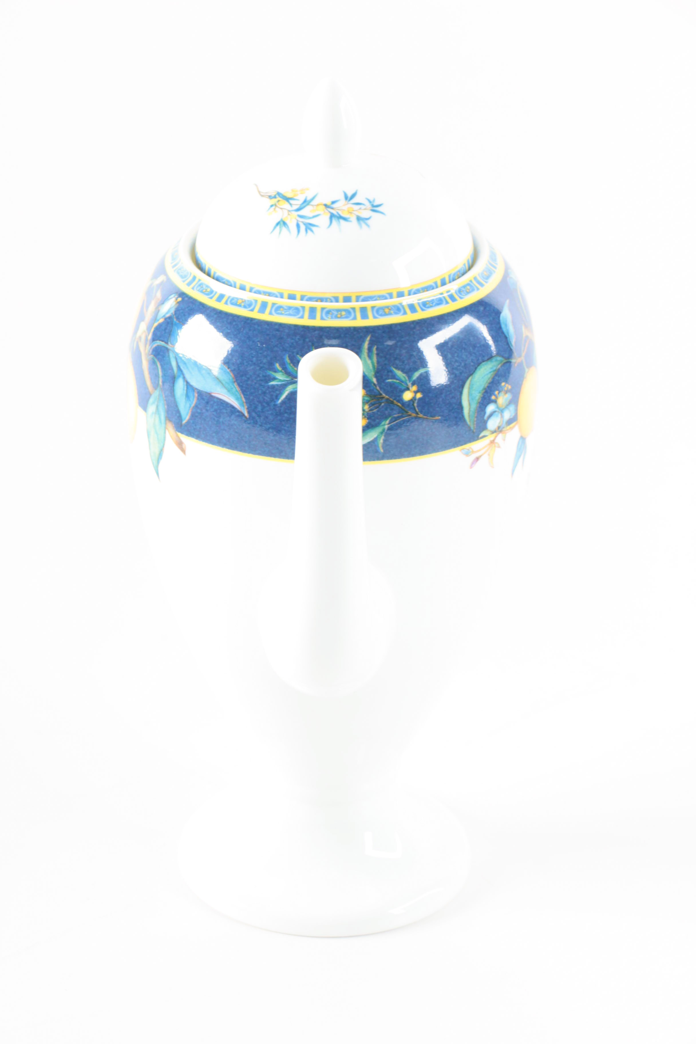 Wedgwood "Citrons" Bone China Service Circa 1993