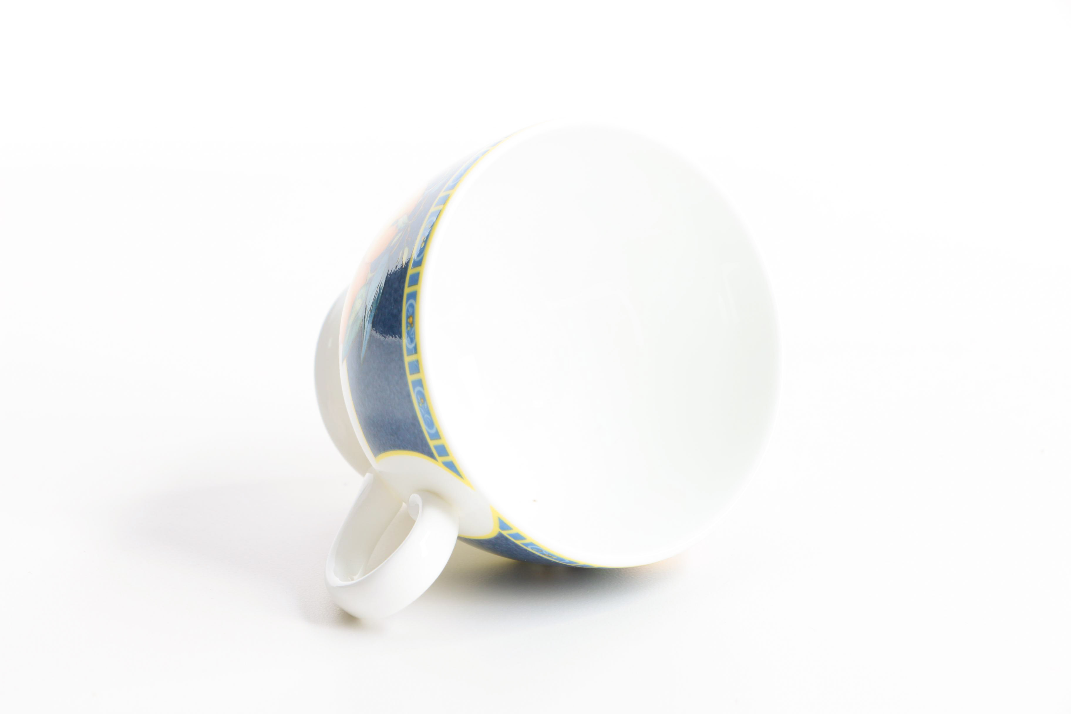 Wedgwood "Citrons" Bone China Service Circa 1993