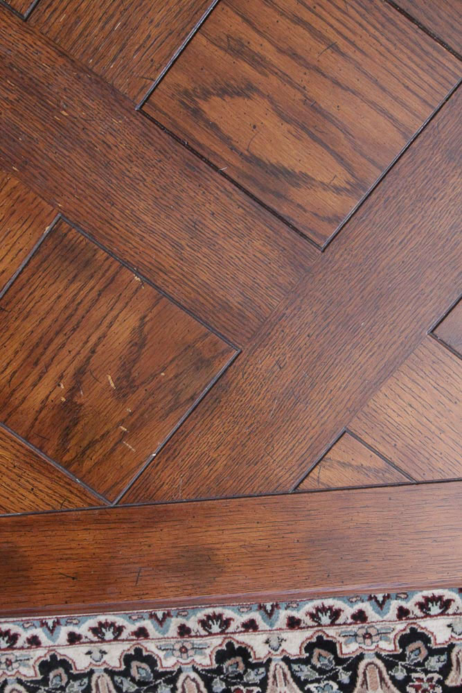 Queen Anne Style Oak Coffee Table