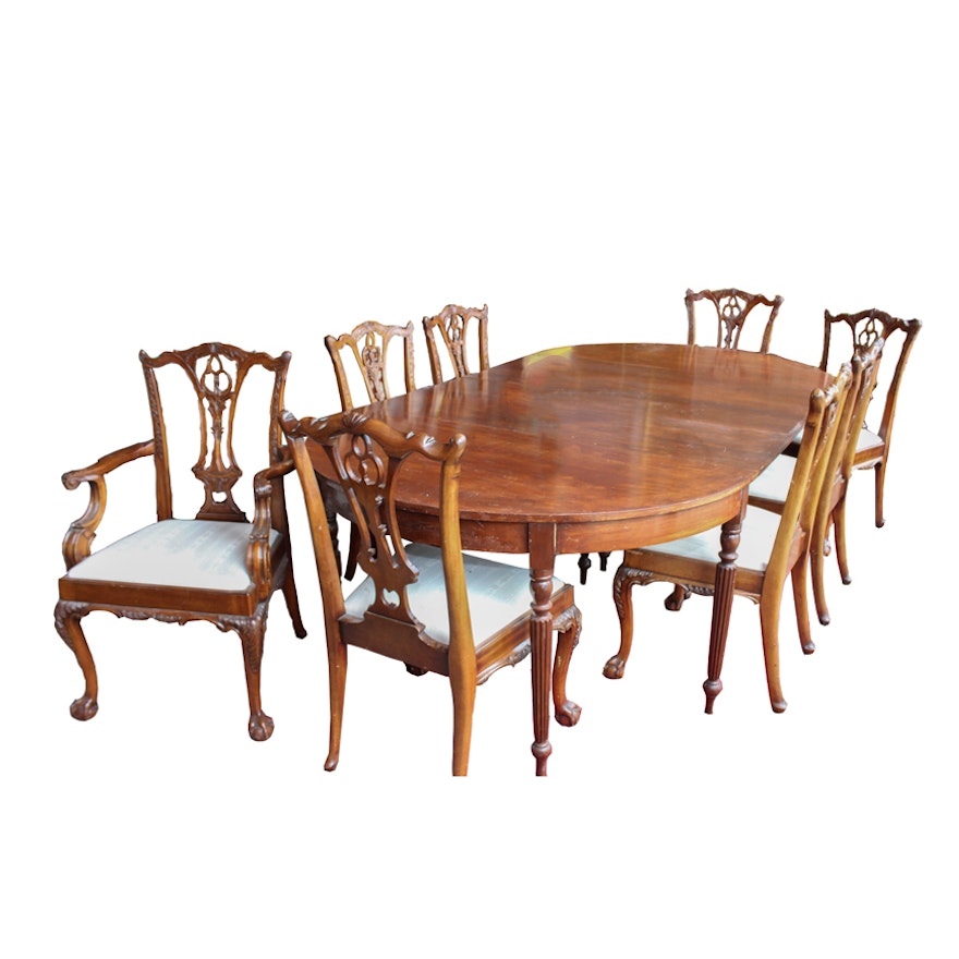 Federal Style Drop-Leaf Mahogany Dining Table With Chippendale Style Chairs