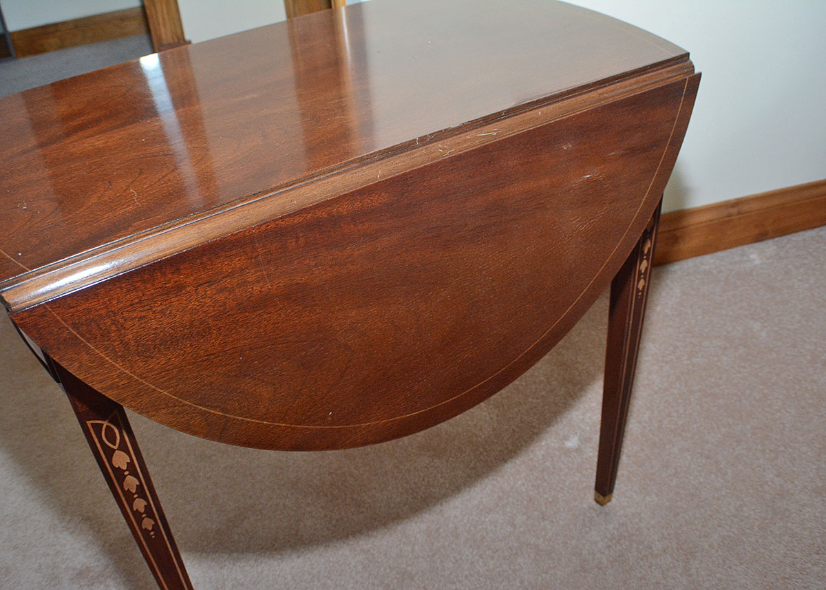 Hepplewhite Style "American Masterpiece Collection" Pembroke Table by Hickory