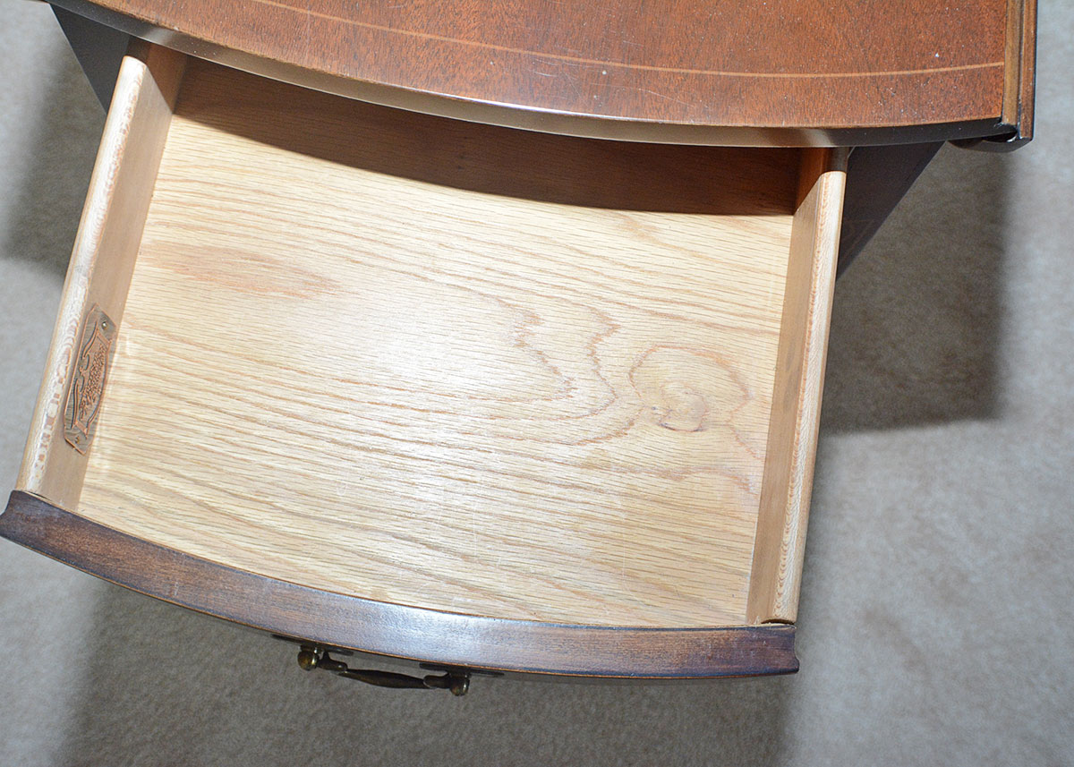 Hepplewhite Style "American Masterpiece Collection" Pembroke Table by Hickory