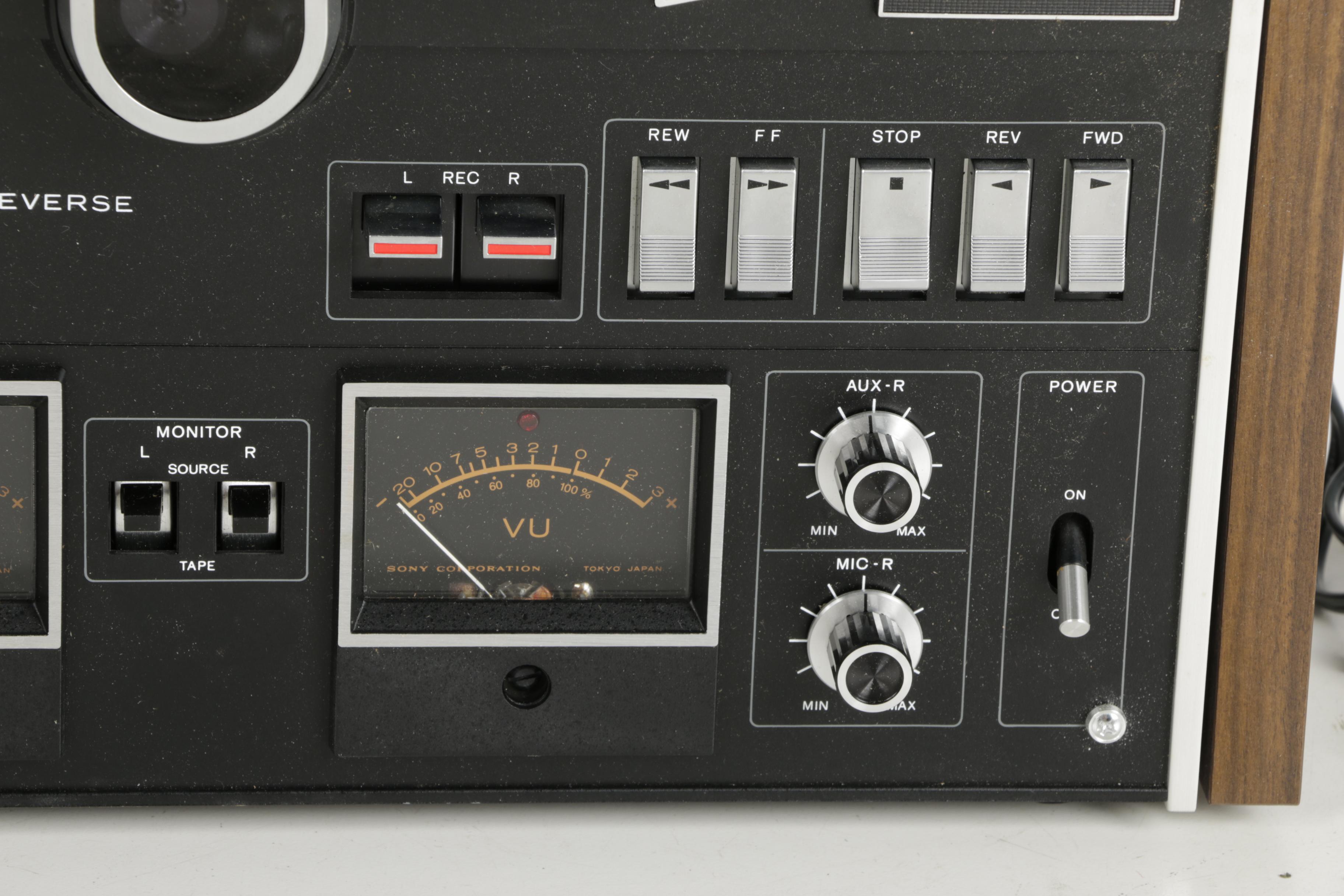 Vintage Sony Deluxe Reel-to-Reel Tape Recorder