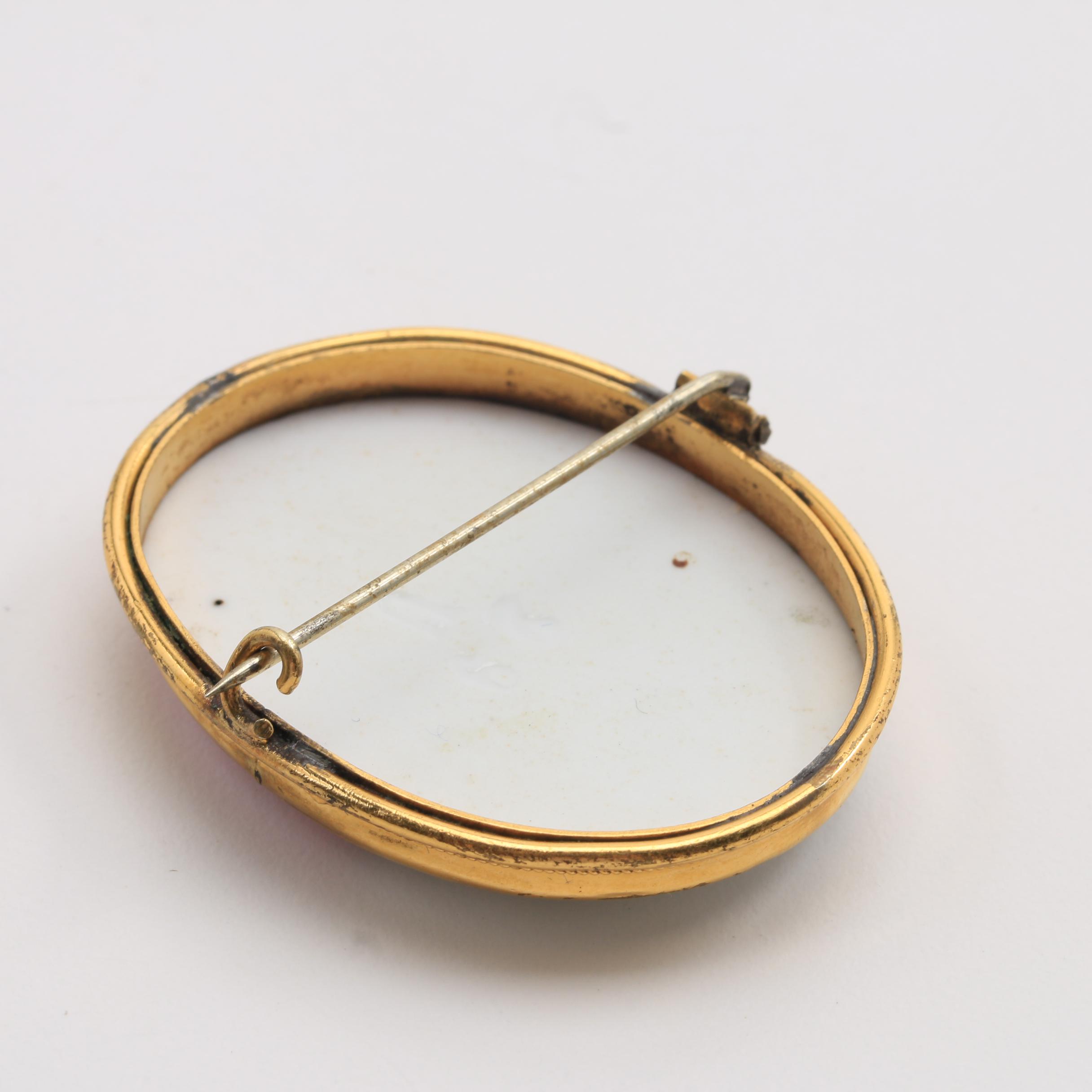 14K Yellow Gold Plated Porcelain Brooch