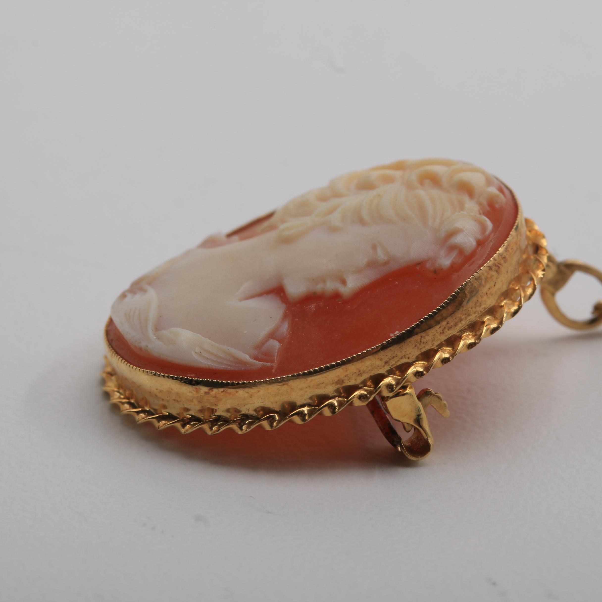 10K Yellow Gold Shell Cameo Pendant Brooch