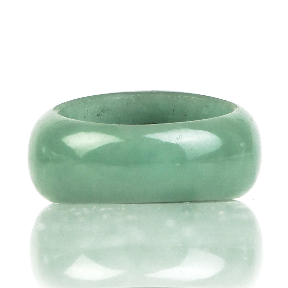 Jadeite Jade Ring with 14K Yellow Gold Clam Shell Embellishment