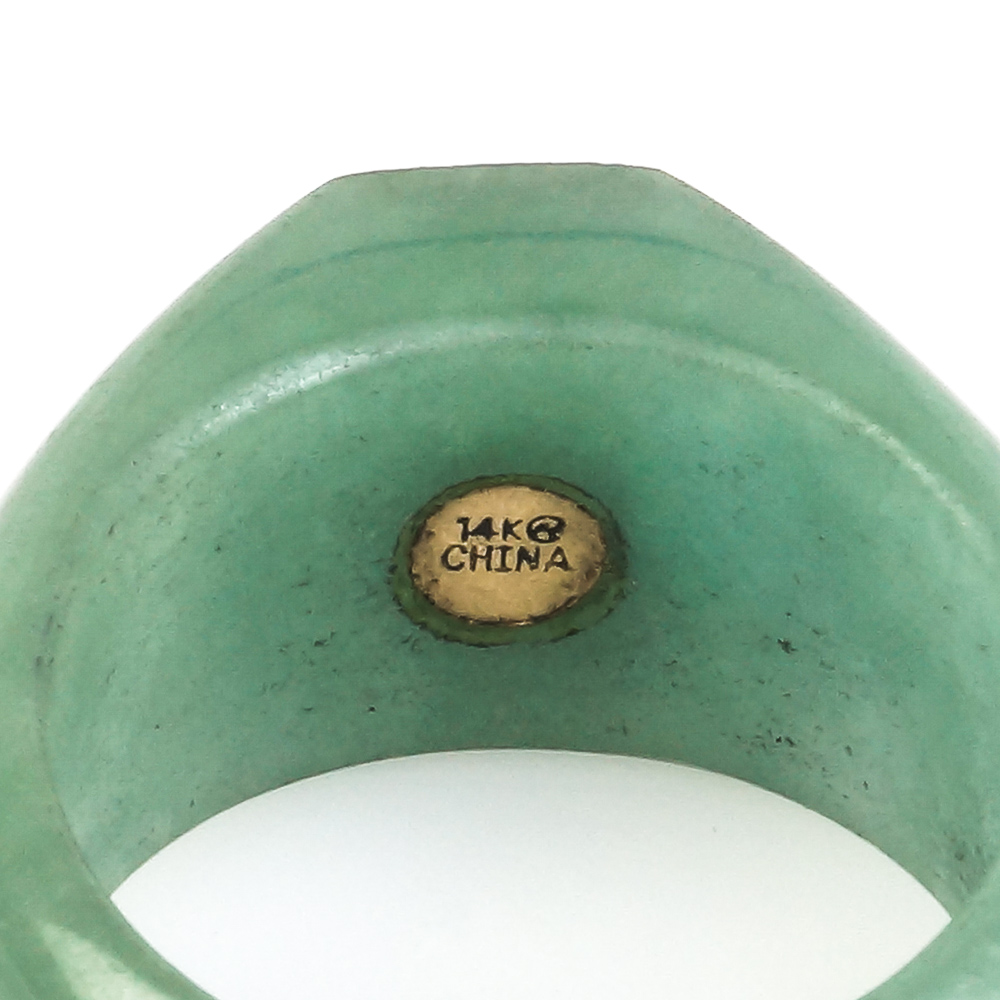 Jadeite Jade Ring with 14K Yellow Gold Clam Shell Embellishment