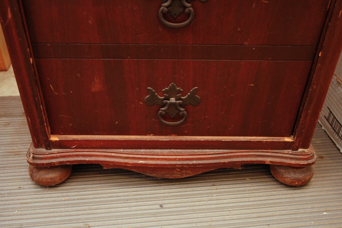 Vintage Sewing Cabinet With Accessories
